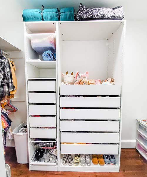 closet organized